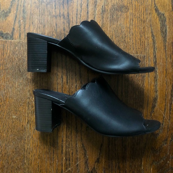 Black Wavy Strapped Mules - Picture 3 of 5